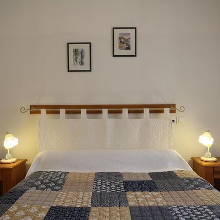 Bed and Breakfast Logis De L'Orme La Rochepot Экстерьер фото