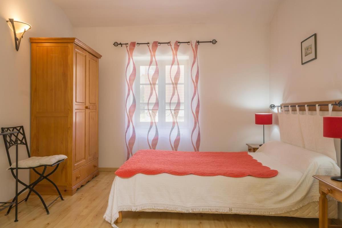 Bed and Breakfast Logis De L'Orme La Rochepot Экстерьер фото