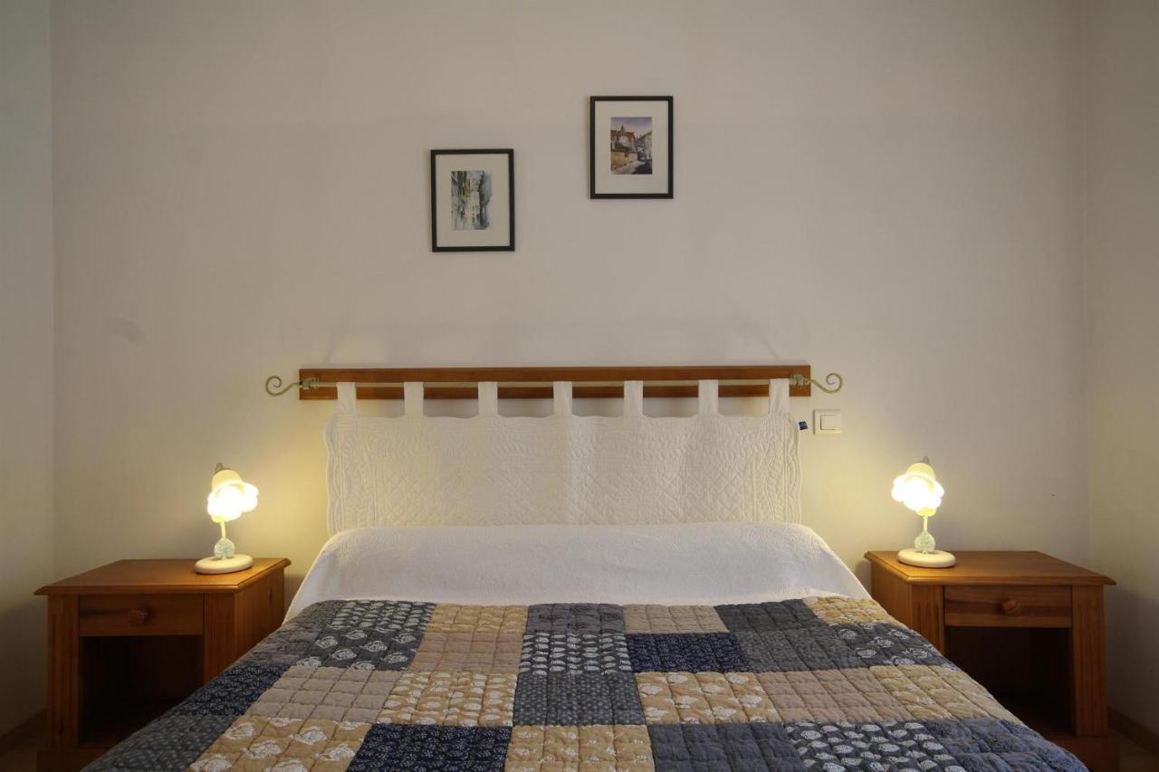 Bed and Breakfast Logis De L'Orme La Rochepot Экстерьер фото